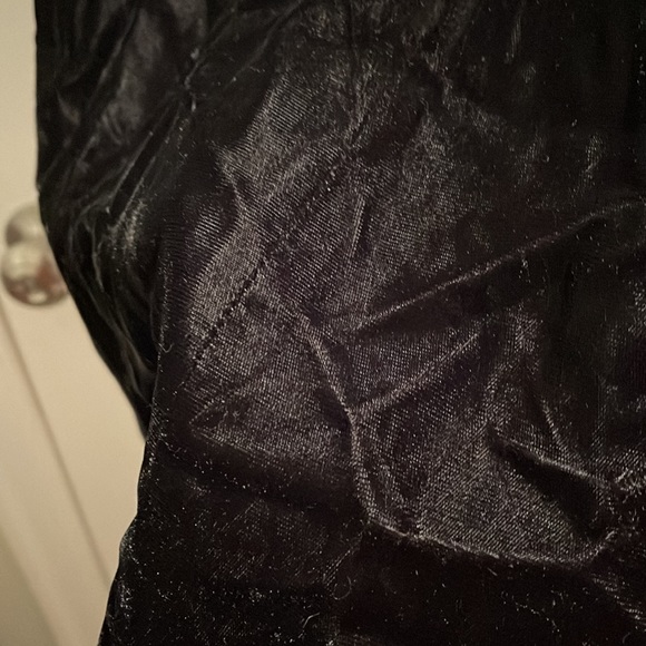 Black dress - Picture 3 of 6